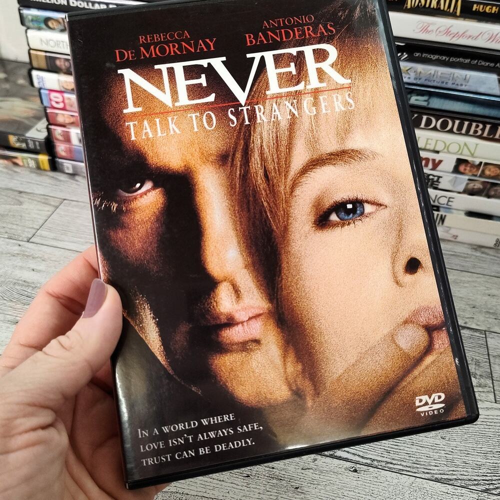 DVD‎ Never Talk to Strangers Rebecca De Mornay / Antonio Bandaras Thriller Drama